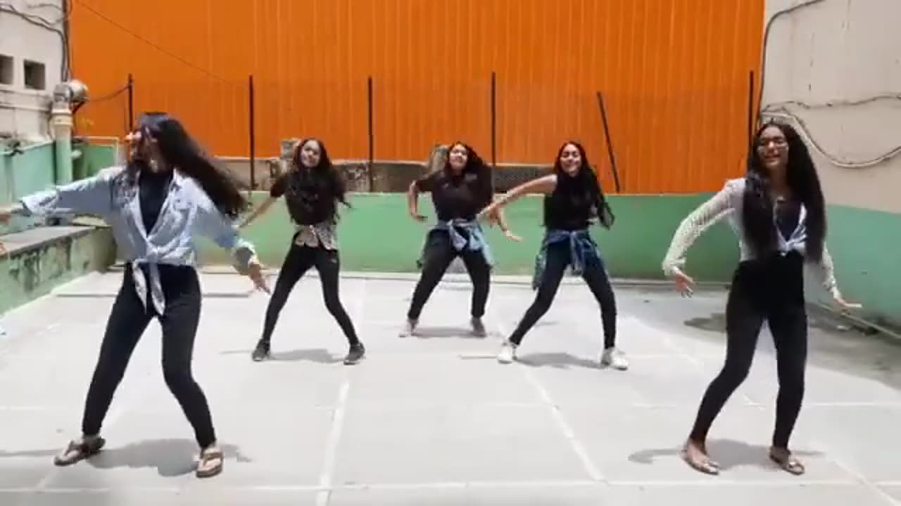 Tu Jo Rutha Song Dance