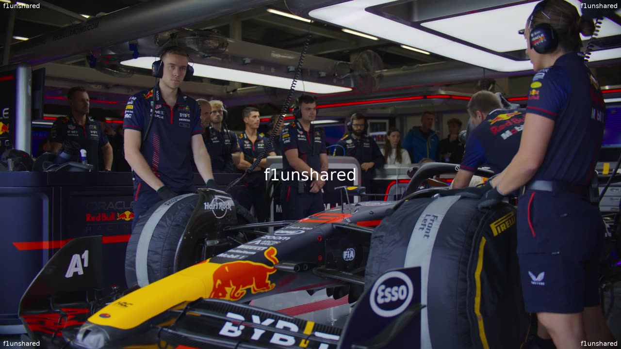 Formula 1 Drive To Survive_S06E02_Fall From Grace