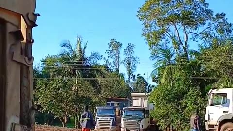 Hot air balloon carrying 21 people crashes in southern Brazil