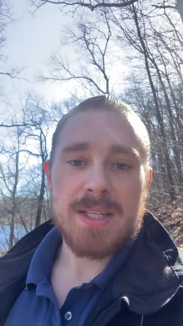 Insomniac fixes knee pain with this weird tip