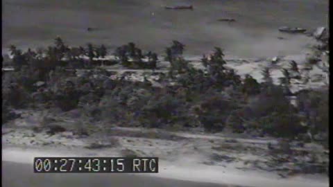 AERIALS OF BOMBARDM... - AERIALS OF BOMBARDMENT & LANDING OPERATIONS Kwajalein Island - 428-npc-1503