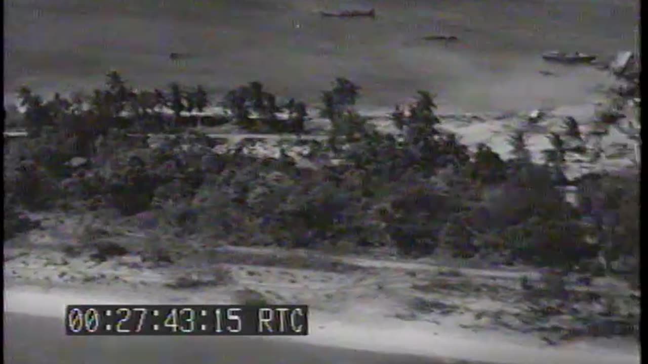 AERIALS OF BOMBARDM... - AERIALS OF BOMBARDMENT & LANDING OPERATIONS Kwajalein Island - 428-npc-1503