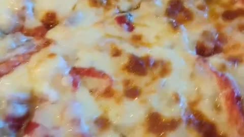Pizza good enough to destroy friendships!