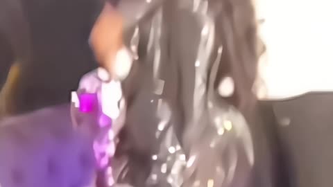 Queen vee bosset