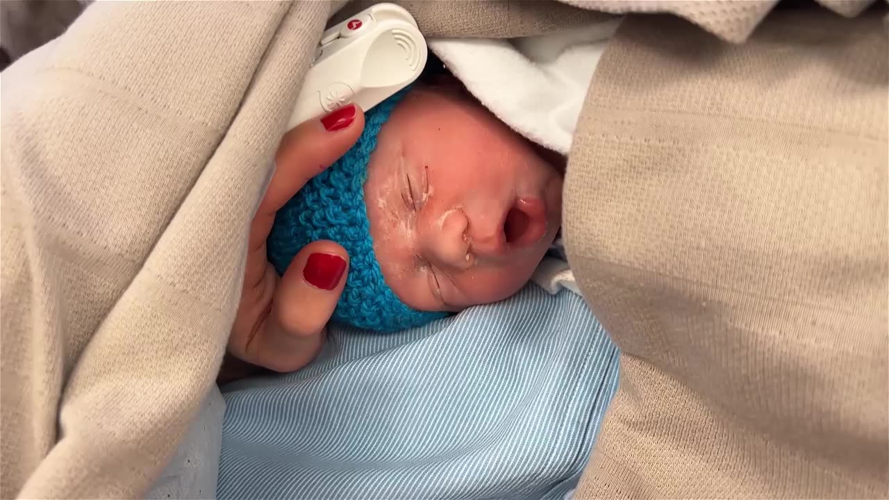 Spencer's Hypothermia Scare After C-Section // Minutes in His Man Cave