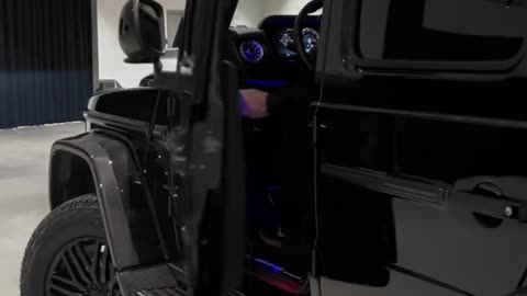 💎🏎️ The Most STUNNING Bugatti Chiron Interior You'll See! | LuxurySportsCars