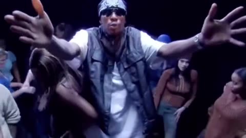 Dave Chappell playing R. Kelly