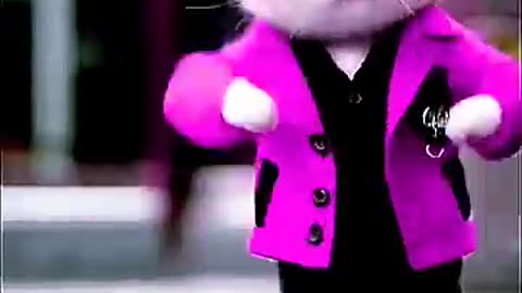 Dancing cat - Patli kamariya