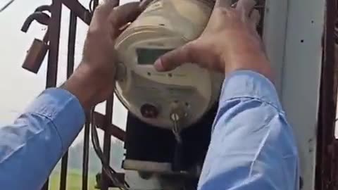 No SMART Meter!!!