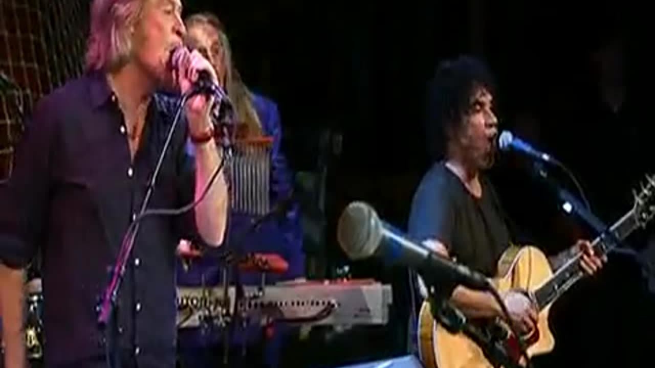 Daryl Hall & John Oates - Private Eyes = Live Troubadour