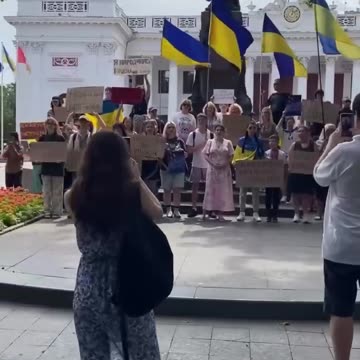 Pushkin Must Go — Tear Down the Genius! Put a Pig Statue Instead