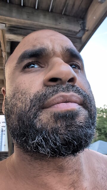 overpaid Rich idiots with jobs.