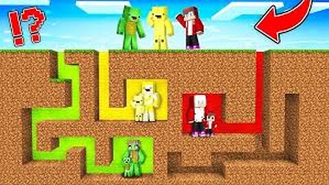 JJ And Mikey Found MAZE BANANA! How To SAVE a FAMILY From DANGER MAZE in Minecraft