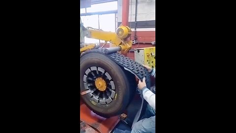 This How Tire 🛞 is Covered with Gripper, Nice to watch isn't!