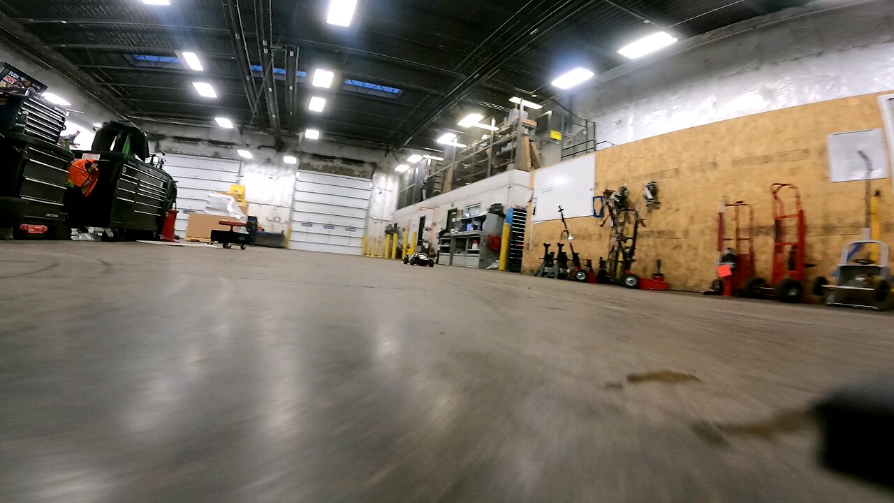 Traxxas Maxx Slash Indoor Drifting