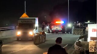 🔥US Coast Guard security in California OPEN FIRE on crazed U-Haul driver backing into them
