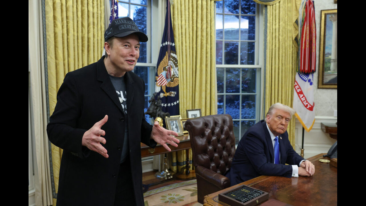 President Donald Trump gave Elon Musk a special gift after leaving DOGE #elonmusk #doge