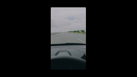 Aao Milo Chalo | Hit Bollywood Travel Song | Jab We Met | Hindi Romantic Song