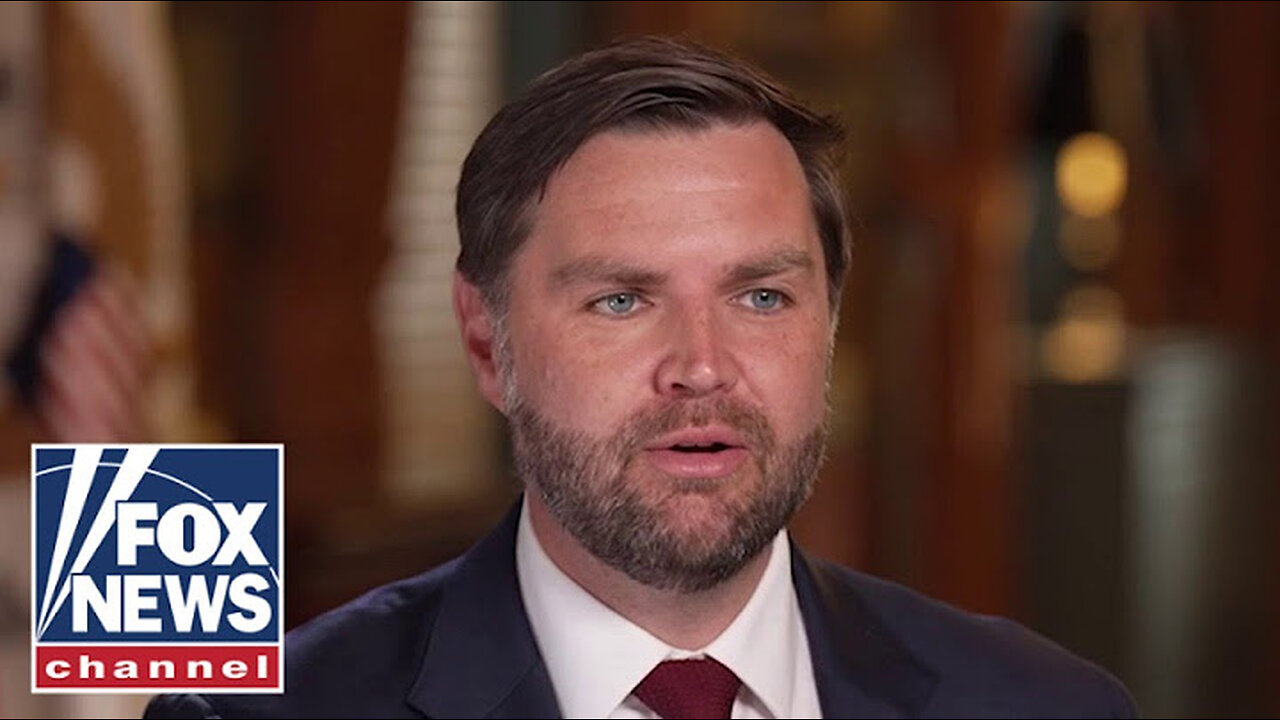 Vance 'absolutely' wants to see indictments in Russiagate scandal - 'Disgusting!'