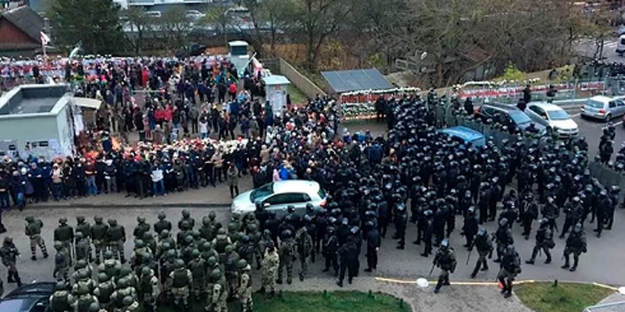 Public protests against generals in Russia_ Mass strikes begin, freezing of war is required