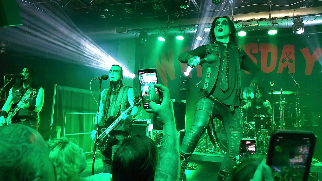 Wednesday 13- I walked with a zombie