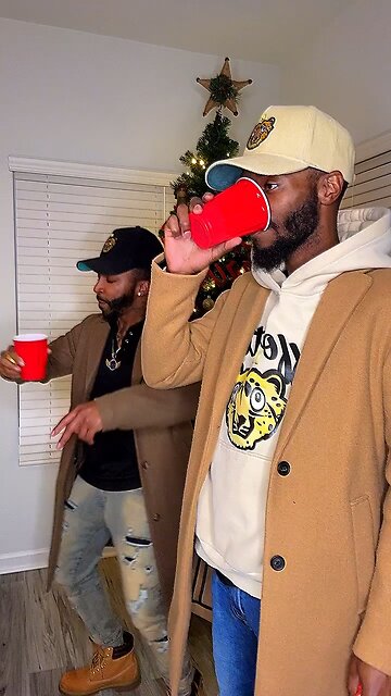 Electric slide song is talking about a dildo😳