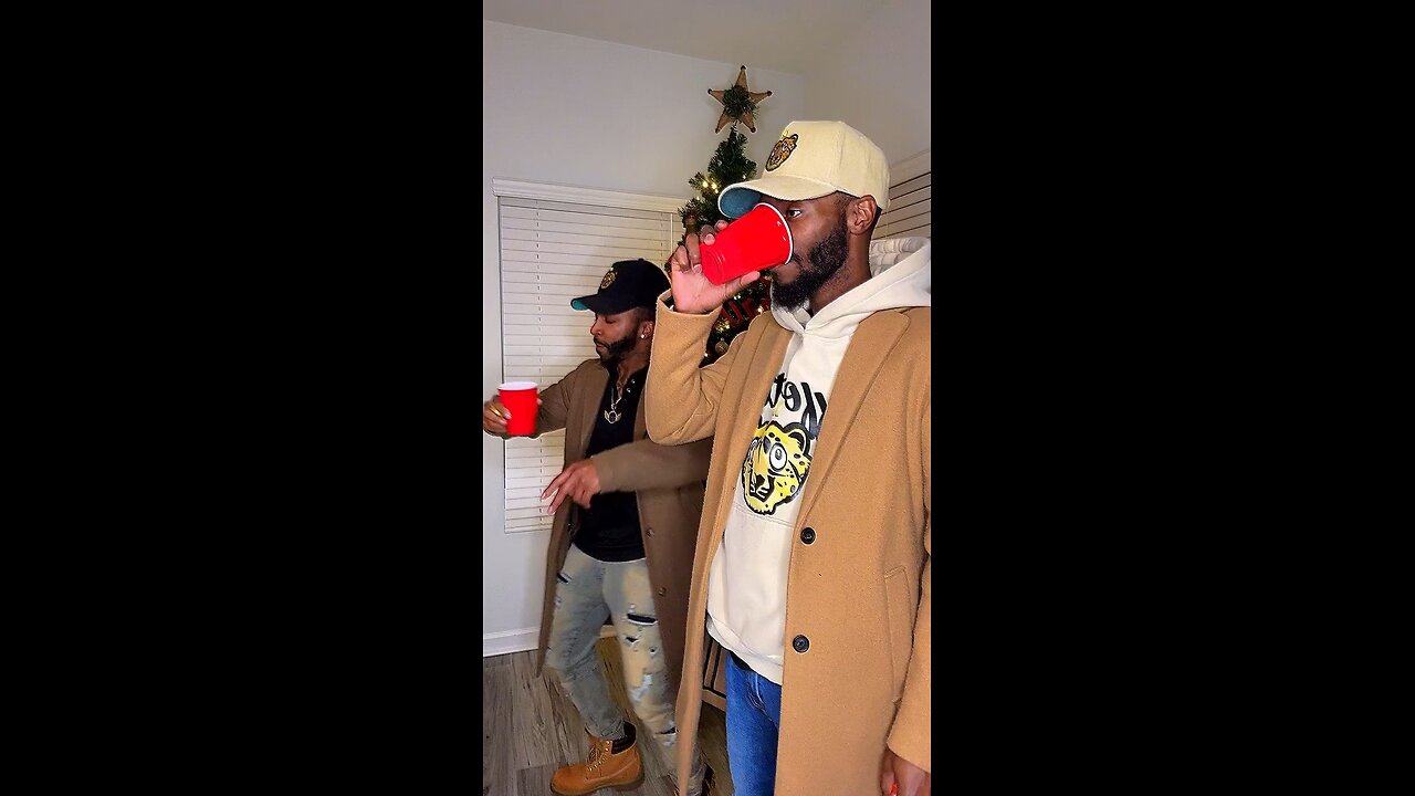 Electric slide song is talking about a dildoš³