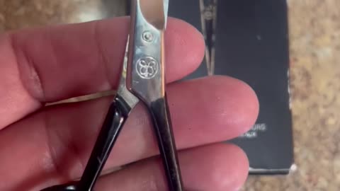 Anastasia Beverly Hills Scissors