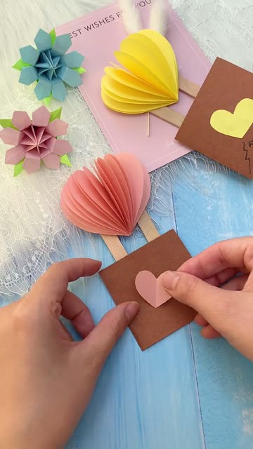 DIY 3D Paper Heart Hot Air Balloon Crafts for Kids