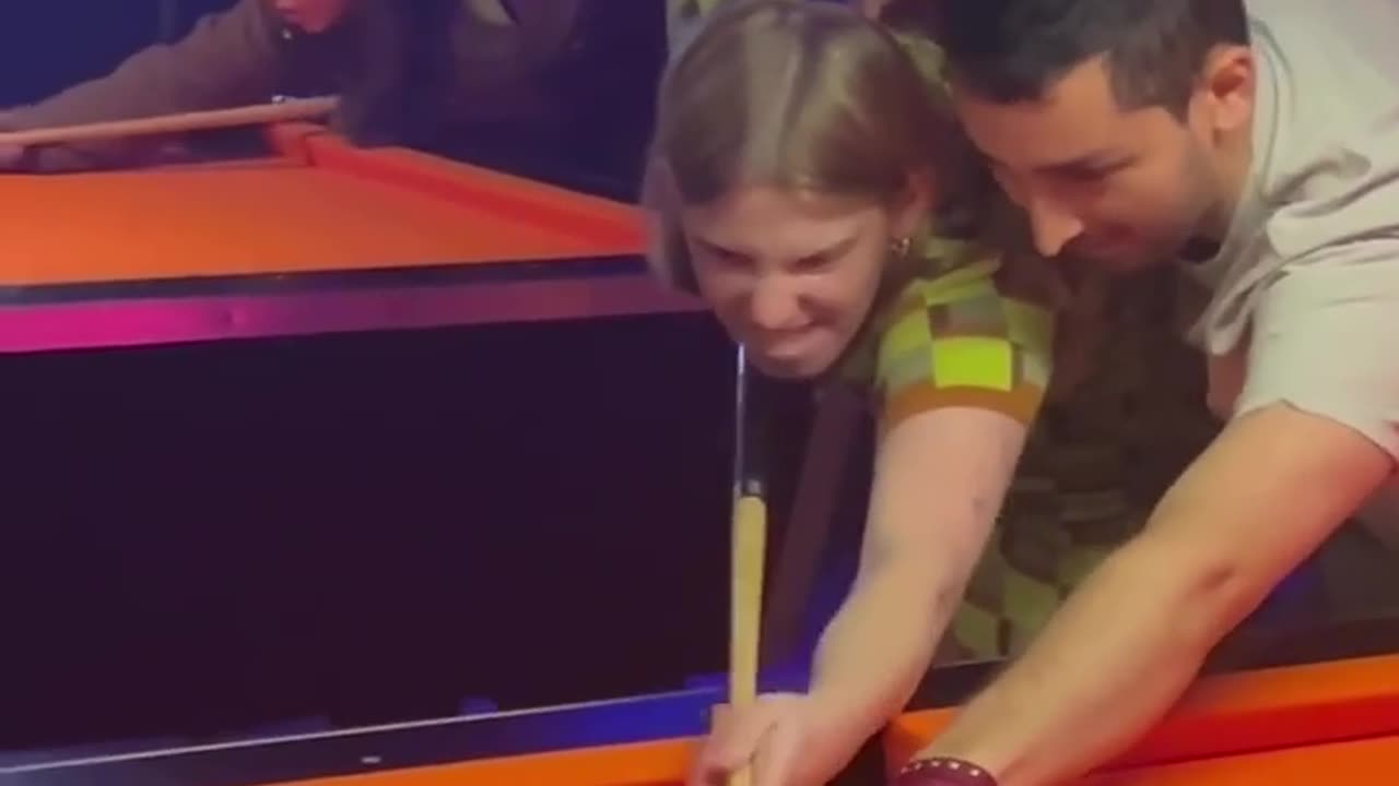 😂😂 Kid Tries to Play Pool, Hilarious Fail | FunFM