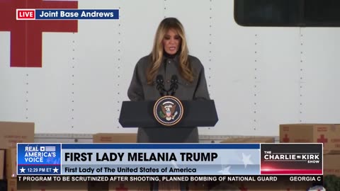 FIRST LADY DELIVERS CHRISTMAS CARE PACKAGES TO MILITARY FAMILIES