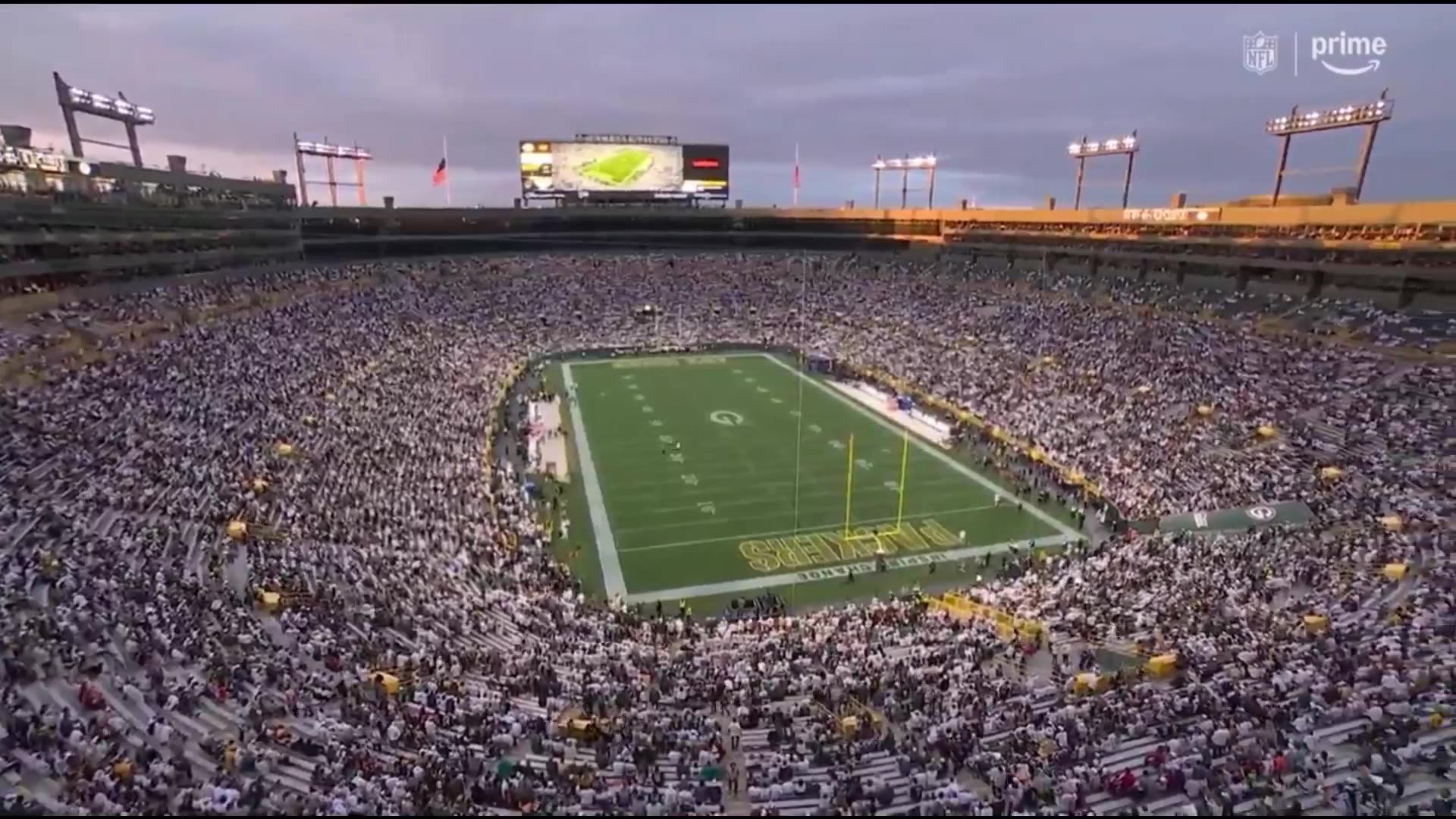 The NFL held a moment of silence tonight for 9/11, & Charlie Kirk