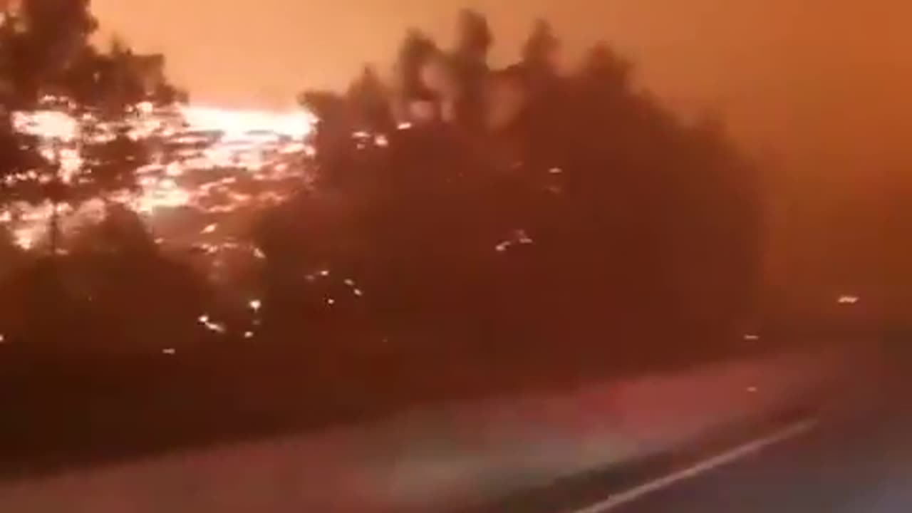 Zjarret në Kili/ Numri i të vdekurve rritet në 18,