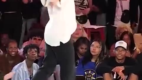 Breaking: This Girl Killed this Beat ( LOJAY X SARZ - MONALISA ) Red Bull Dance