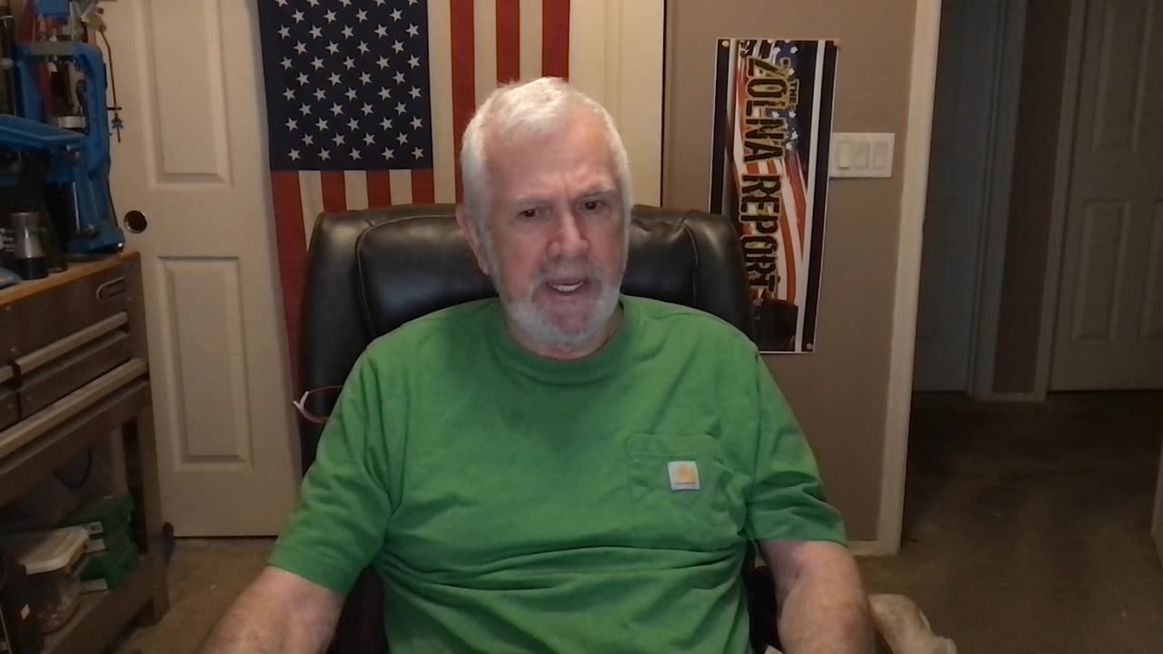 Hand Writing Analysis's Weigh In On Trump's ,Unique Signature!