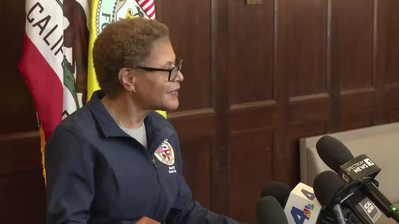 Karen Bass - The dumbest mayor in the history of the United States