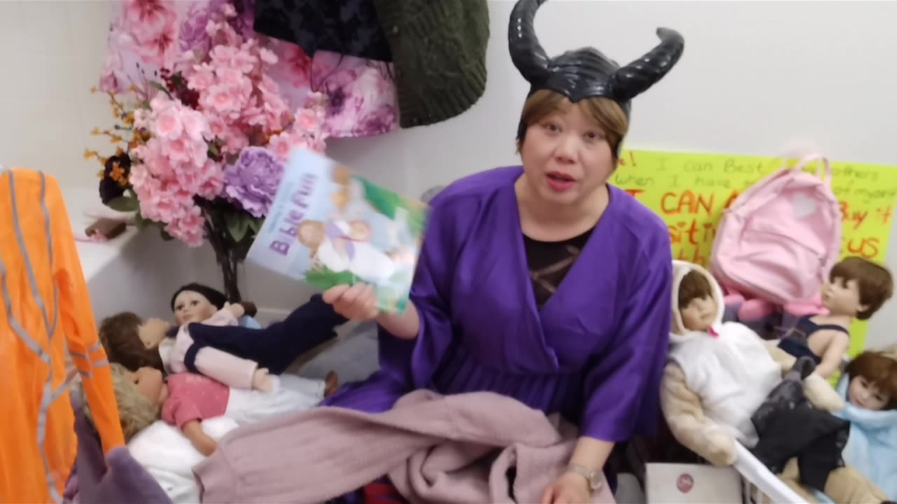 Omni S1 E27: Holey Dress & I Hate Being Rich & Wealthy