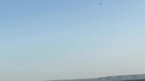 SAM Explodes Next to Long-Range Attack Drone But Has No Effect