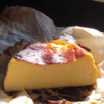 Oozy basque burnt cheese cake