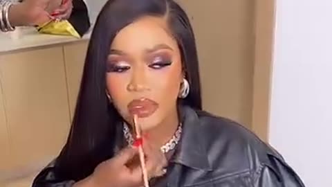 Queen vee bosset