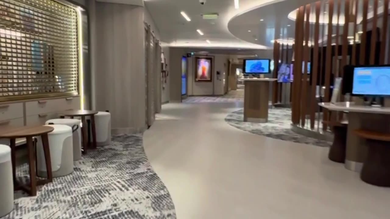 NCL Aqua First Look! Public Deck 8: Photo Gallery