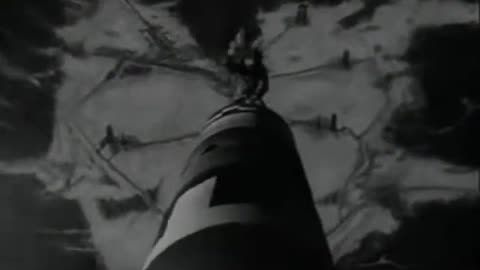 Lindsay Graham as Slim Pickens Riding The Nuke