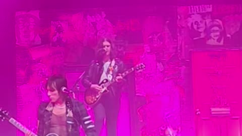 Palaye royale ( live)