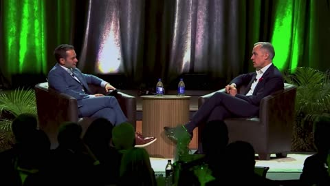 Mark Carney admits giving pro-bono advice to government officials to then profit from it