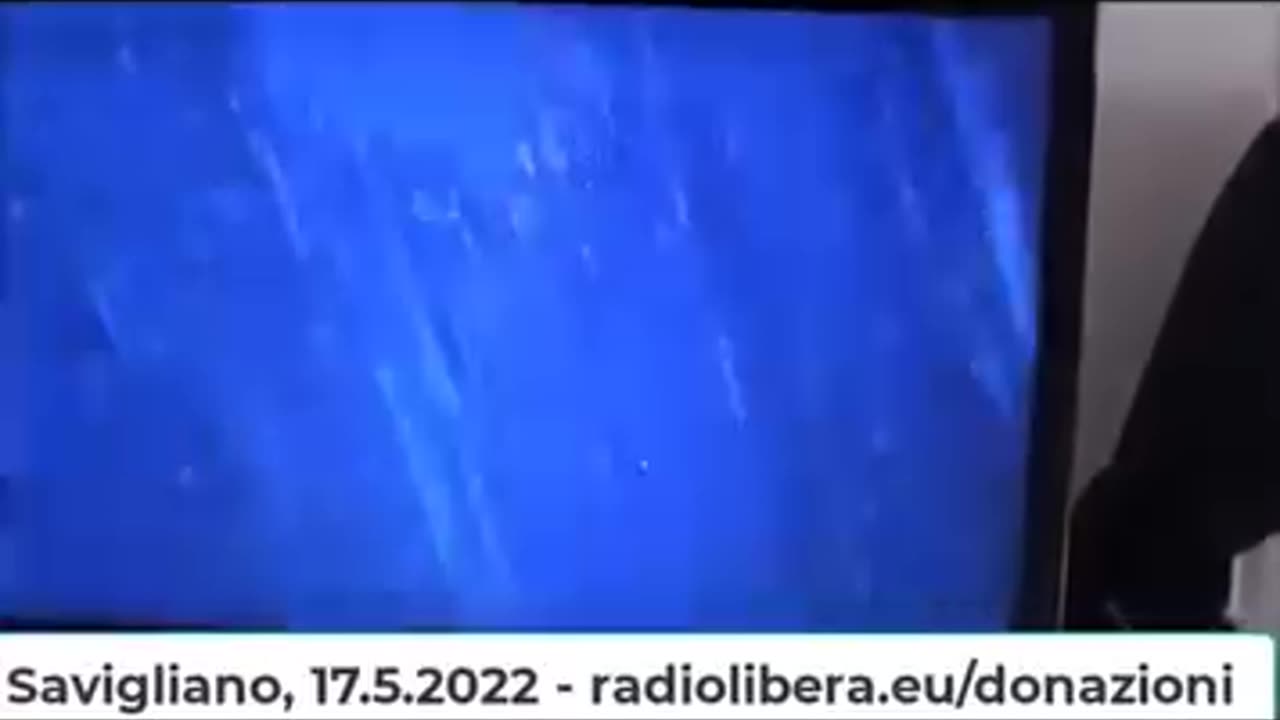 LA MICROSCOPIA IN CAMPO OSCURO ESEGUITA DAL DOTT. GIOVANNINI SUL SANGUE DEI "VACCINATI"