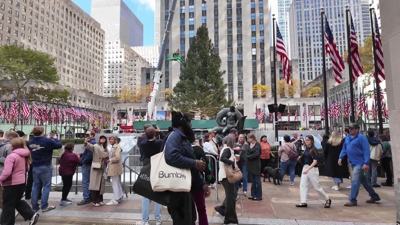 🗽 NYC Live 🔴 Walk (Chat on YouTube)