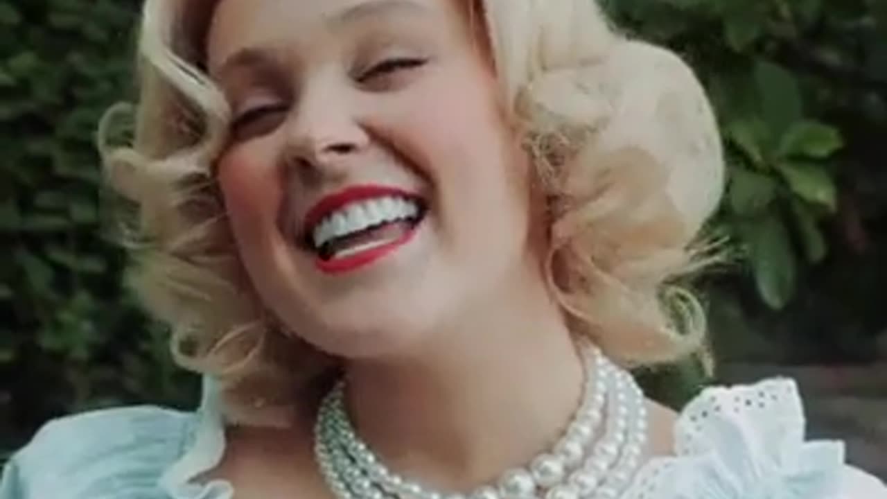 😂🚬 40 Years of Chain Smoking Voice! | FunFM