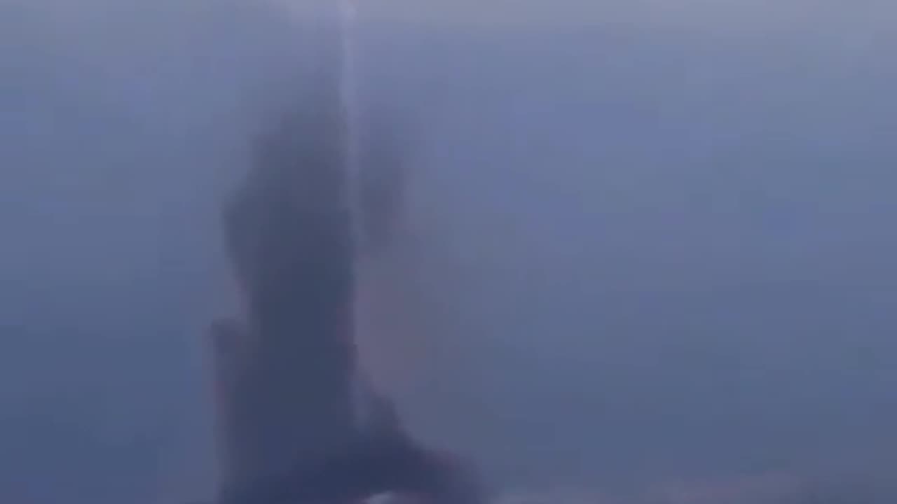 🤫👽 UFO Sighting or Hoax? You Decide! | TheHauntingHour