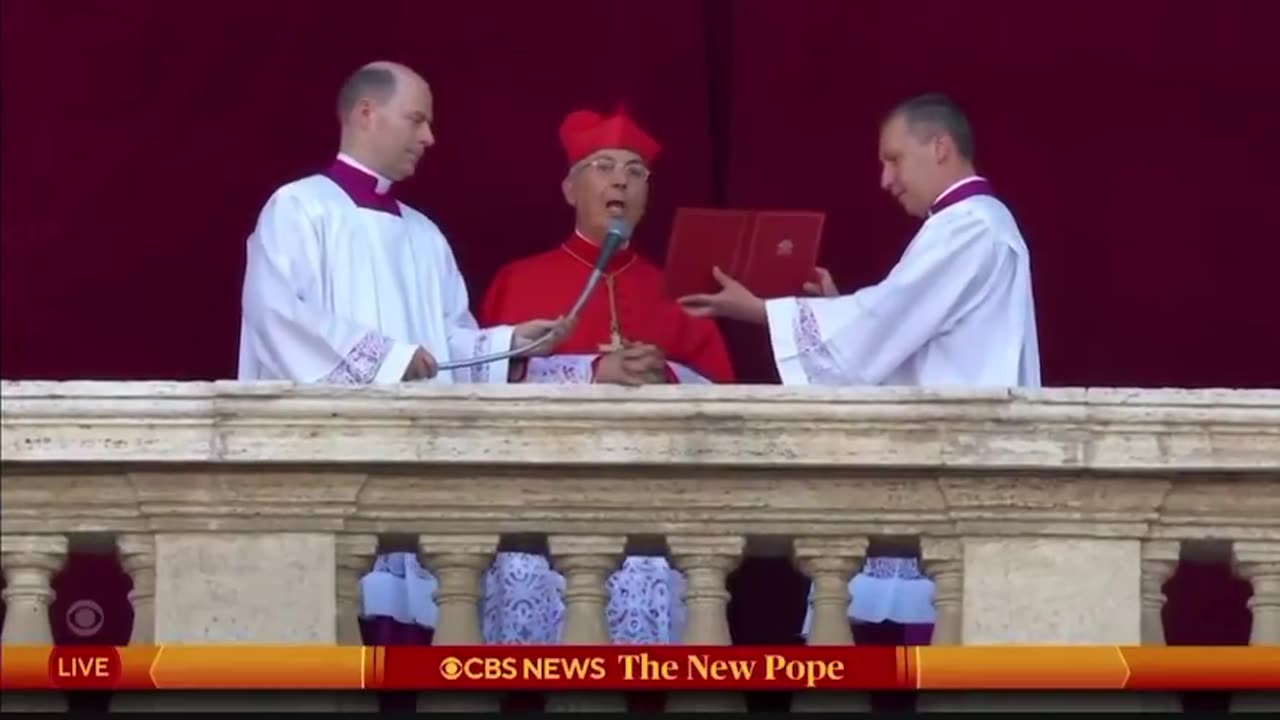 BREAKING: First American Pope Emerges From Vatican Balcony
