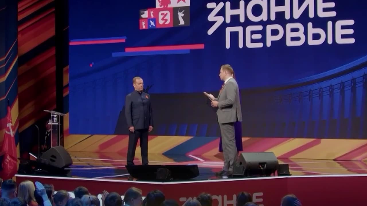 🗣 Medvédev: "Zelenski acabará de la manera más triste"